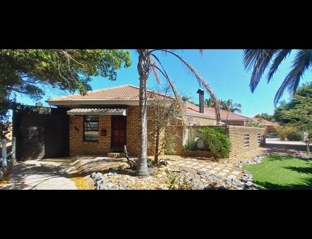 4 BEDROOM HOUSE FOR SALE IN KLEINBOSCH